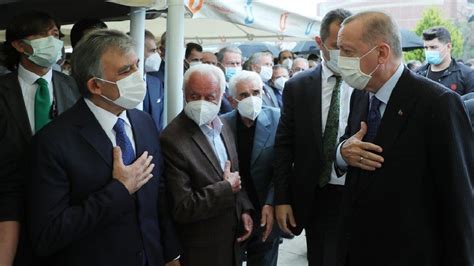 E­r­d­o­ğ­a­n­ ­v­e­ ­A­b­d­u­l­l­a­h­ ­G­ü­l­­d­e­n­ ­D­i­k­k­a­t­ ­Ç­e­k­e­n­ ­S­e­l­a­m­l­a­ş­m­a­